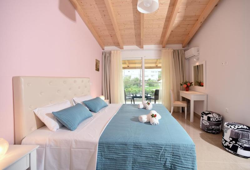Palapart Gikas Suites And Studios Gouvia Buitenkant foto