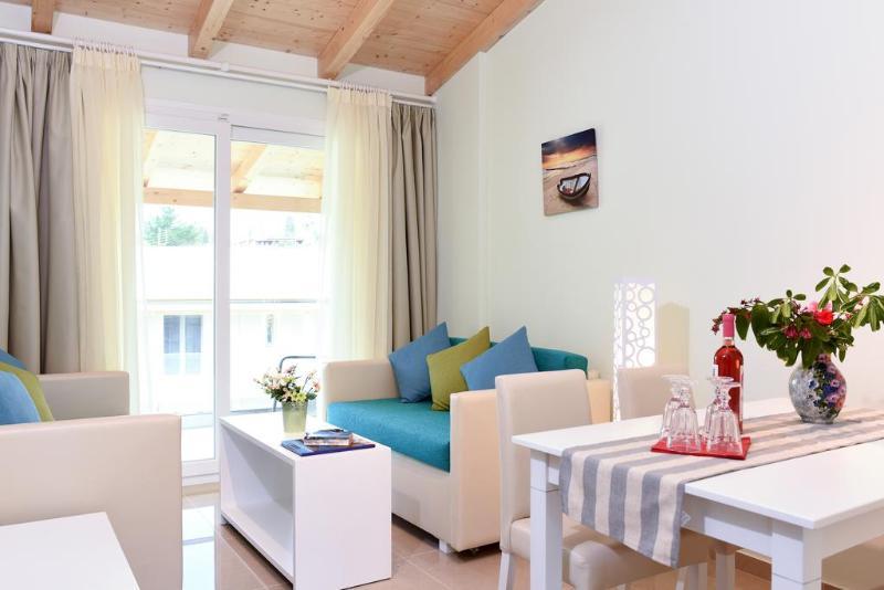 Palapart Gikas Suites And Studios Gouvia Buitenkant foto