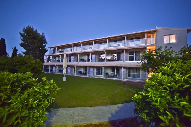 Palapart Gikas Suites And Studios Gouvia Buitenkant foto