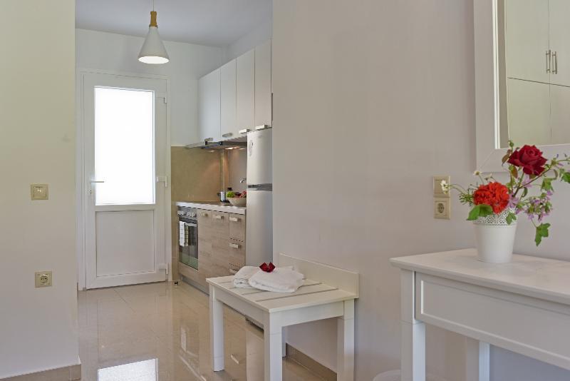 Palapart Gikas Suites And Studios Gouvia Buitenkant foto