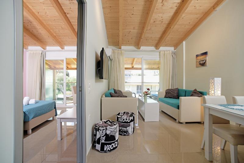 Palapart Gikas Suites And Studios Gouvia Buitenkant foto
